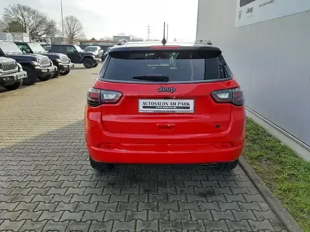 Käytetty Jeep Compass 150 HP (110 kW) 2021 Punainen Katumaasturi