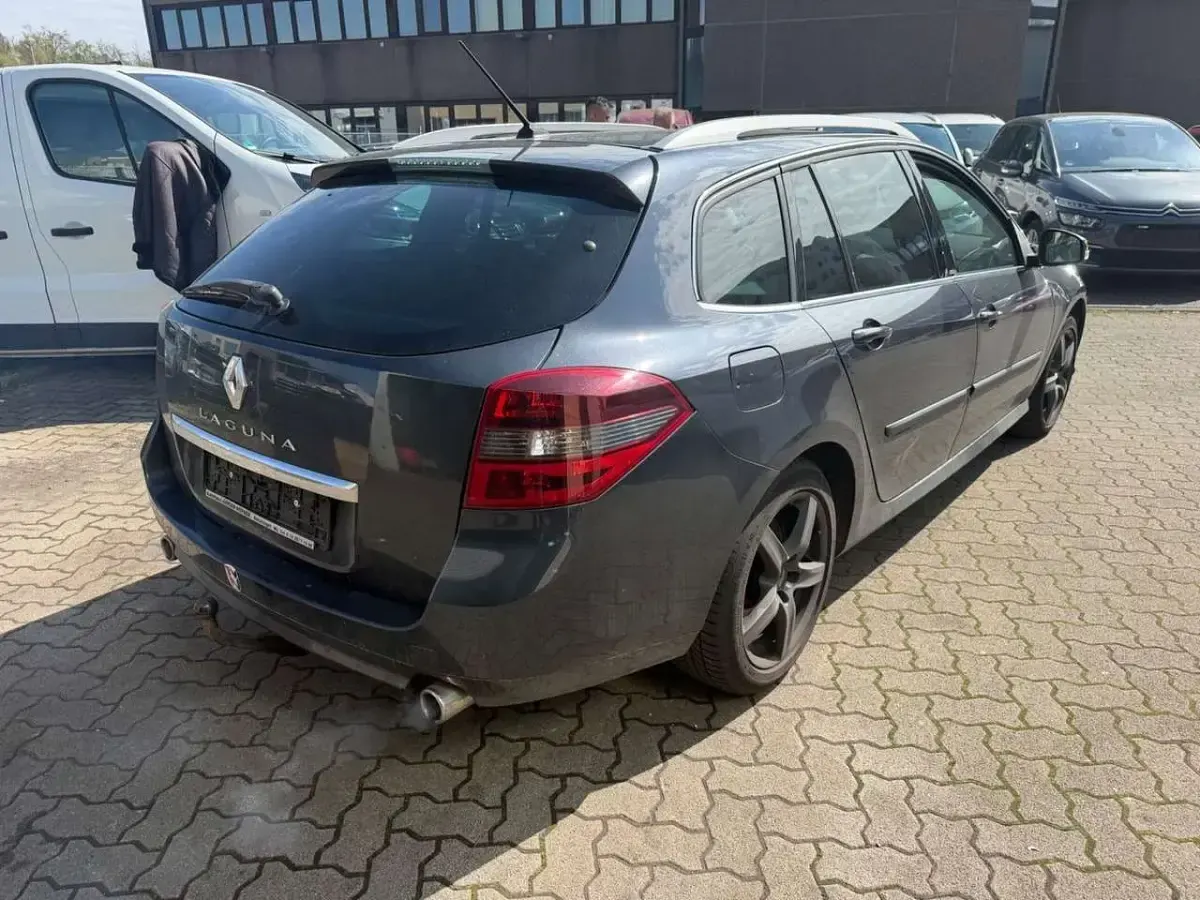 Gebraucht Renault Laguna III GT 150 PS (110 kW) 2012 Schwarz Kombi