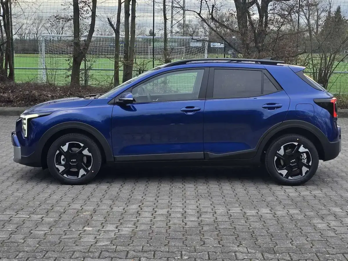 Neu Kia Stonic Vision 101 PS (74 kW) 2025 Blau SUV