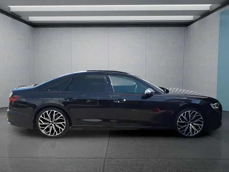 Gebraucht Audi S8 571 PS (419 kW) 2023 Schwarz Limousine