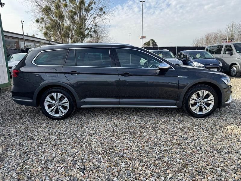 Gebraucht VW Passat Alltrack 239 PS (175 kW) 2017 Grau Kombi