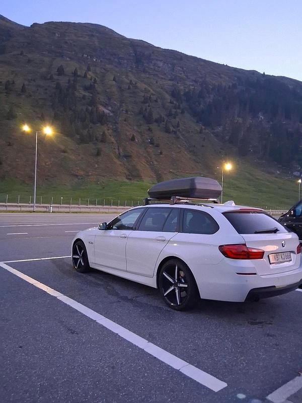 Weiß Gebraucht 2012 BMW 535 Kombi | 18.860 € (Etwas zu teuer) - Bild 1/4