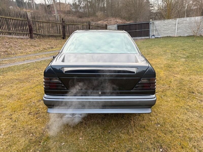 Gebraucht Mercedes E300 AMG 179 PS (131 kW) 1990 Grau Coupé