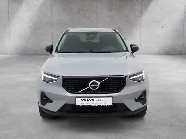 Gebraucht Volvo XC40 145 PS (106 kW) 2024 SUV