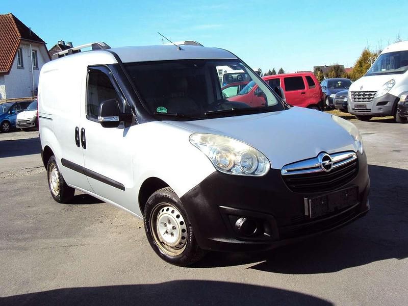 Gebraucht Opel Combo 95 PS (69 kW) 2016 Rauchsilber Van / Kleinbus