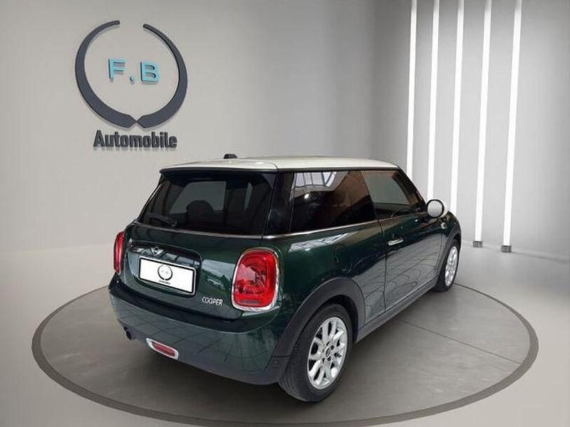 Gebraucht Mini Cooper 136 PS (100 kW) 2017 Grün Kleinwagen