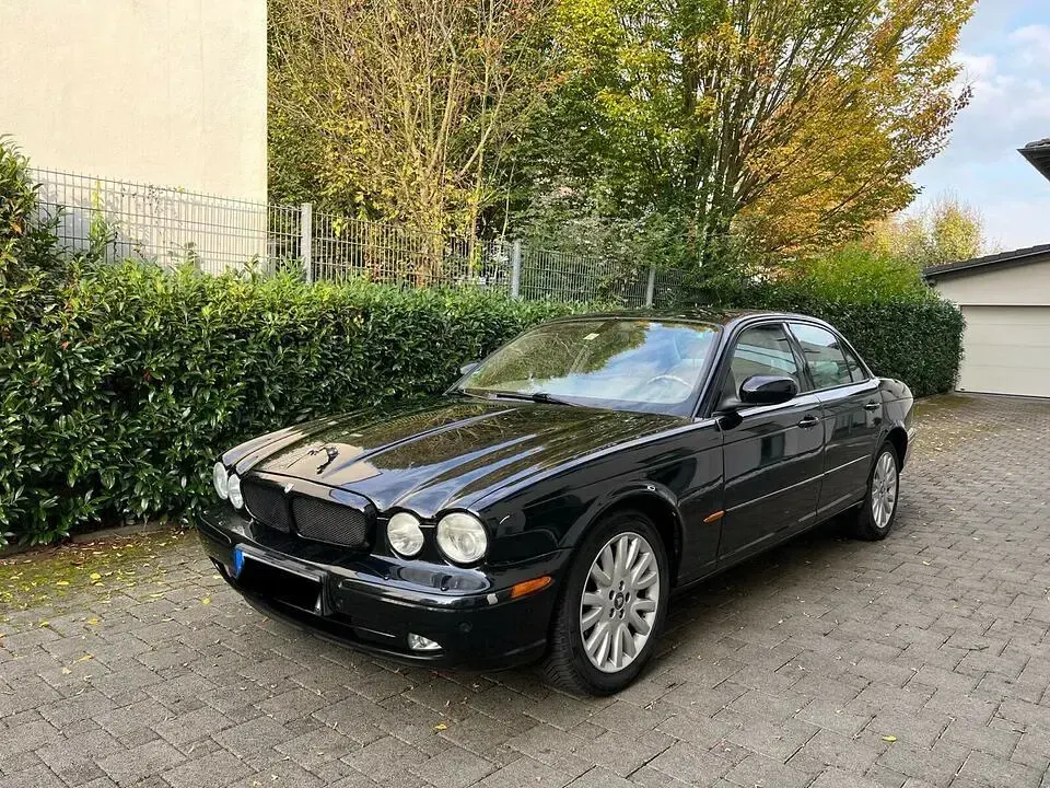 Gebraucht Jaguar XJ8 298 PS (219 kW) 2003 Schwarz Limousine