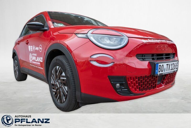 Gebraucht Fiat 600E Red 114 kW (156 PS) 2023 Rot SUV