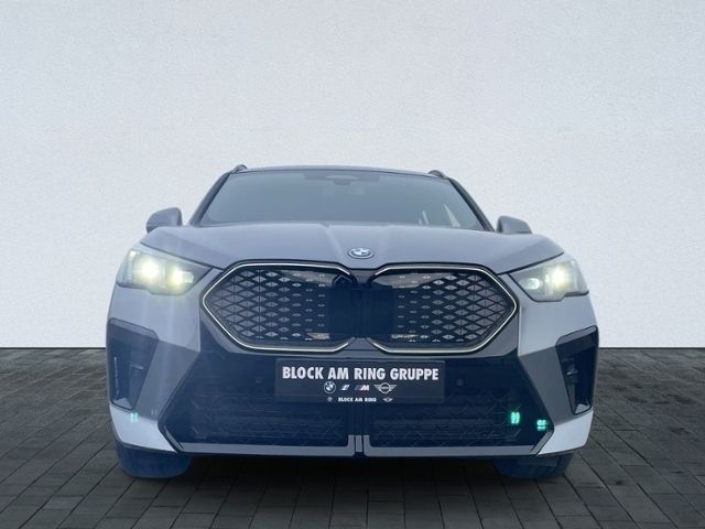 Gebraucht BMW iX2 M Sport 225 kW (306 PS) 2022 Andere farbe SUV