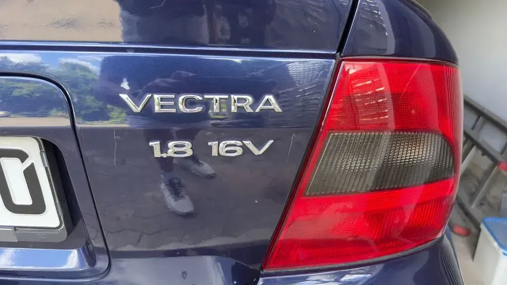 Gebraucht Opel Vectra 116 PS (85 kW) 1999 Blau Limousine