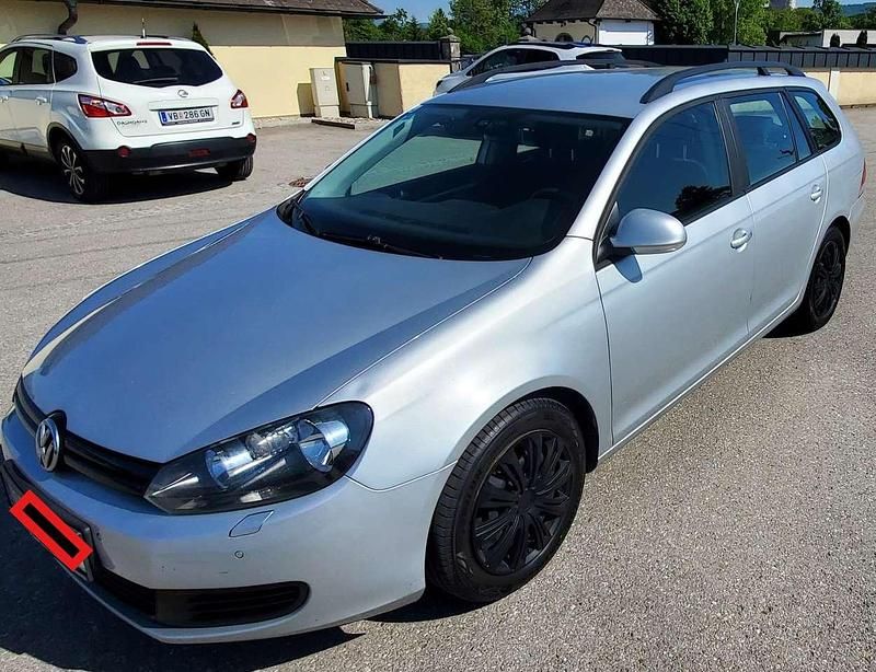 Silber Gebraucht 2013 VW Golf VII Kombi | 9.800 € (Fairer Preis) - Bild 1/4