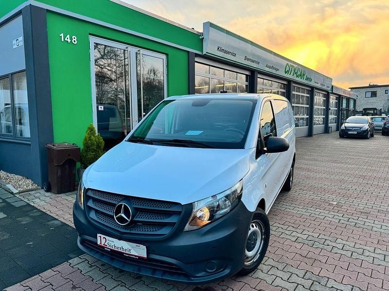 Gebraucht Mercedes Vito 102 PS (75 kW) 2021 Arktikweiss Van