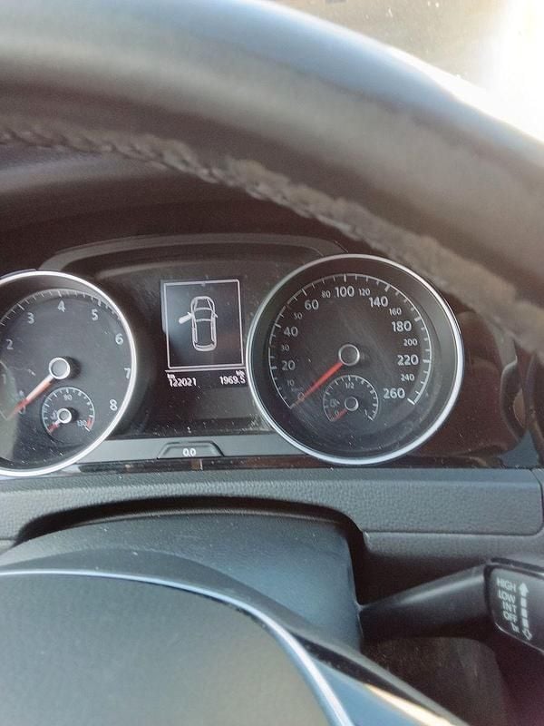 Gebraucht VW Golf VII Highline 125 PS (91 kW) 2015 Schwarz Limousine