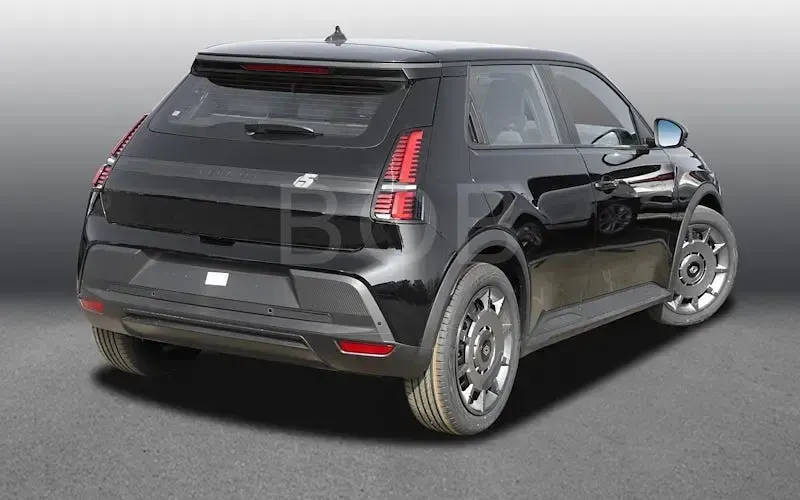 Usata Renault R5 Evolution 89 kW (122 CV) 2025 Nero Utilitaria