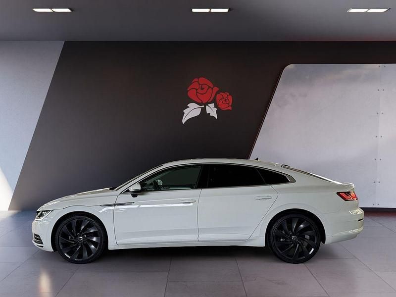 Gebraucht VW Arteon Basis 150 PS (110 kW) 2018 Pure white Kleinwagen