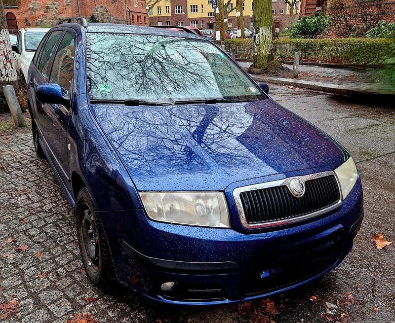 Gebraucht Skoda Fabia Style 94 PS (69 kW) 2007 Blau Kombi