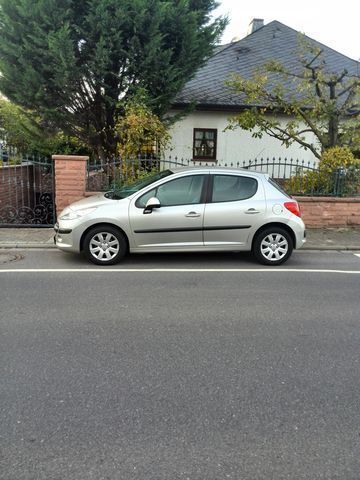 Gebraucht Peugeot 207 88 PS (64 kW) 2006 Silber Kleinwagen