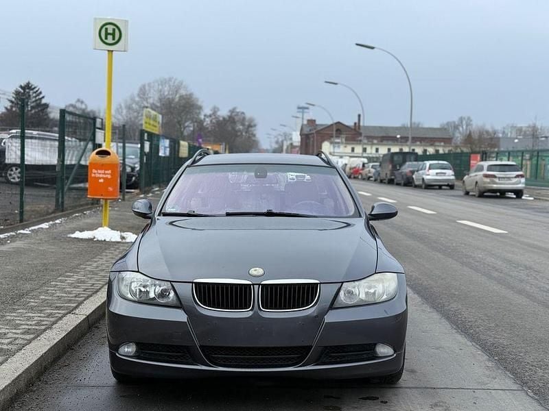 Gebraucht BMW 320 Sport Line 150 PS (110 kW) 2006 Grau Kombi