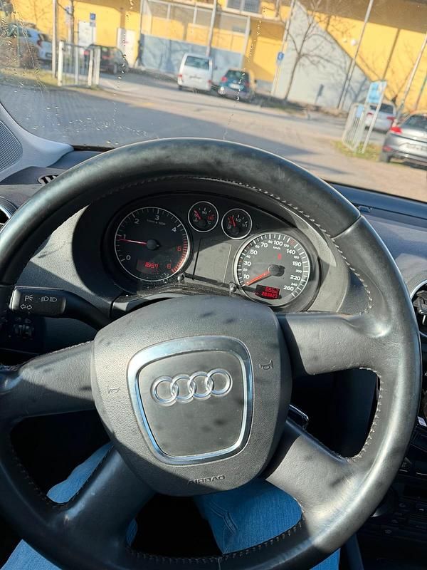 Gebraucht Audi A3 105 PS (77 kW) 2007 Schwarz Kleinwagen