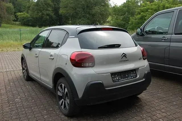 Gebraucht Citroën C3 Shine 82 PS (60 kW) 2021 Grau Kleinwagen