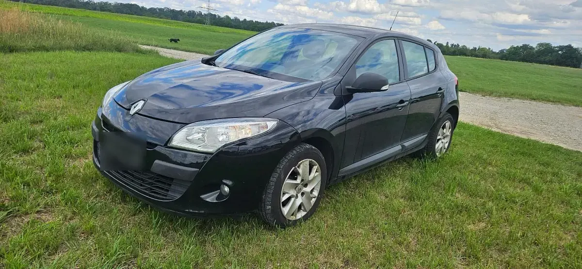Gebraucht Renault Mégane III 110 PS (80 kW) 2011 Schwarz Limousine