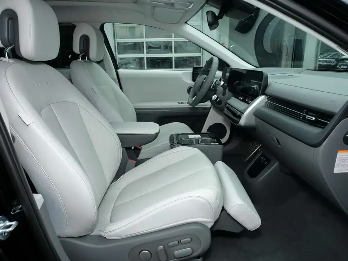 Neu Hyundai Ioniq 5 239 kW (325 PS) 2026 Schwarz SUV