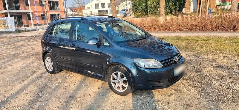 Gebraucht VW Golf VI 109 PS (80 kW) 2010 Blau Kleinwagen