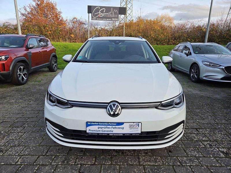 Weiß Gebraucht 2022 VW Golf VIII Life Kombi | 19.690 € (Superpreis) - Bild 1/4