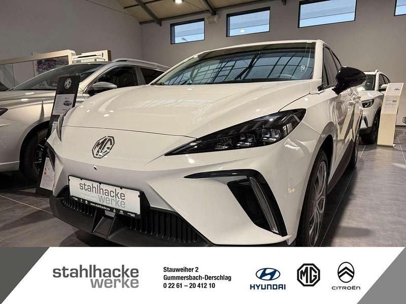 Dover white Gebraucht 2025 MG MG4 EV Luxury Kleinwagen | 27.450 € (Teuer) - Bild 1/4