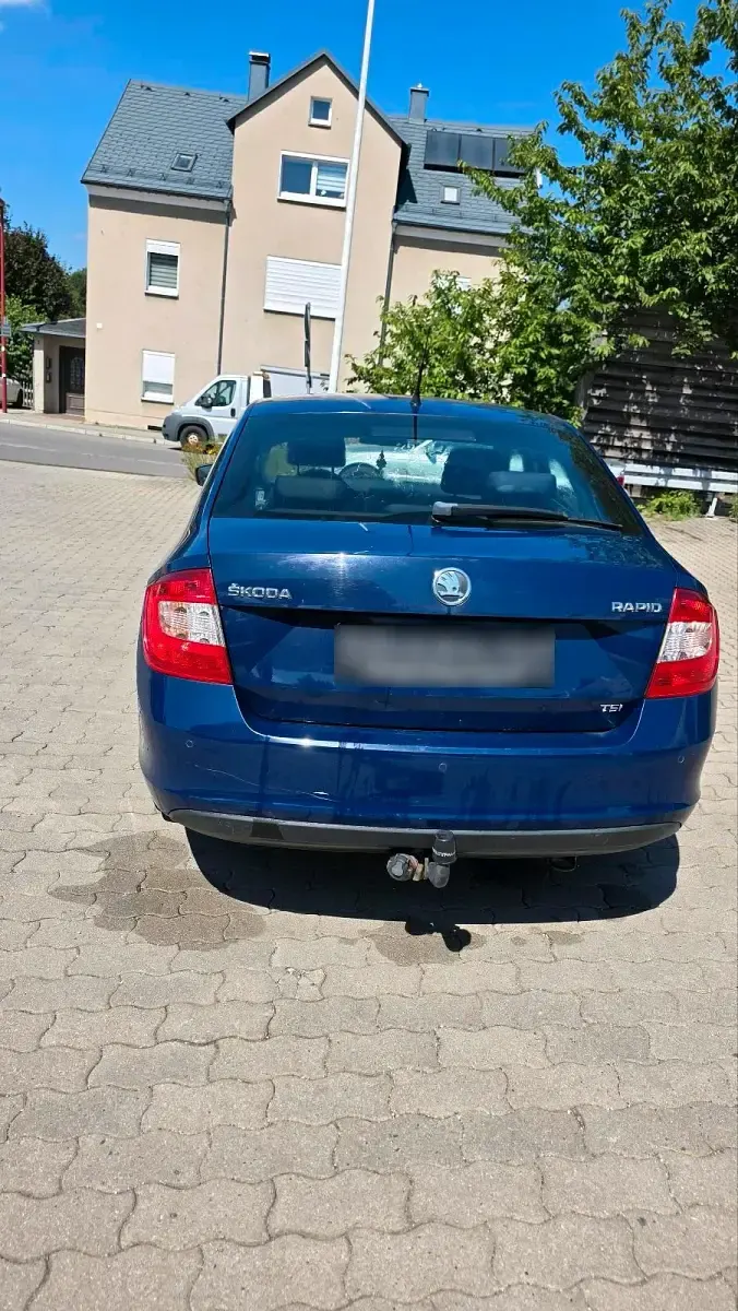 Gebraucht Skoda Rapid 86 PS (63 kW) 2013 Blau Kleinwagen