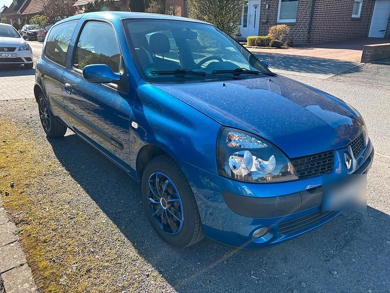 Gebraucht Renault Clio II 75 PS (55 kW) 2005 Blau Kleinwagen