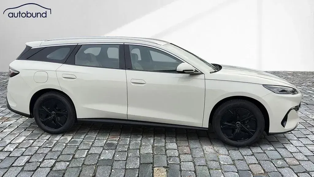 Nowe BYD Seal Boost 184 KM (135 kW) 2025 Beżowy Kombi