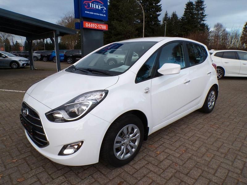 Weiß Gebraucht 2019 Hyundai ix20 Kleinwagen | 10.990 € (Fairer Preis) - Bild 1/4
