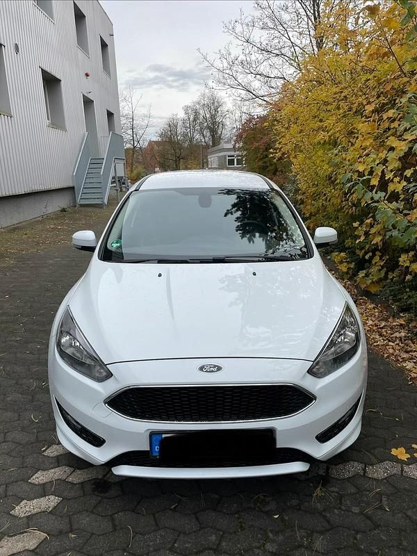 Gebraucht Ford Focus ST-Line 184 PS (135 kW) 2015 Weiß Kombi