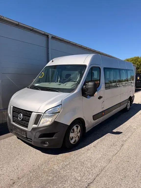 Gebraucht Nissan NV400 131 PS (96 kW) 2017 Silber Van