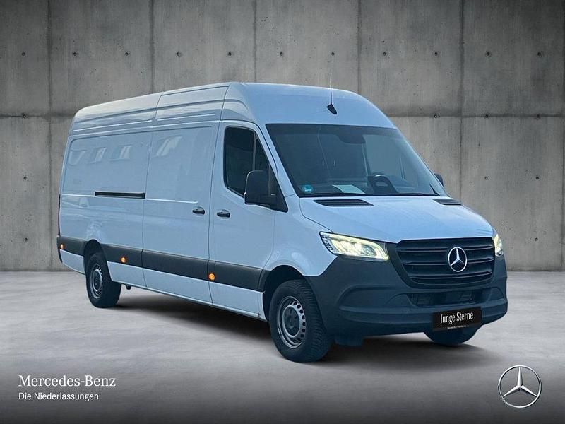 Gebraucht Mercedes Sprinter 170 PS (125 kW) 2024 Weiß Van