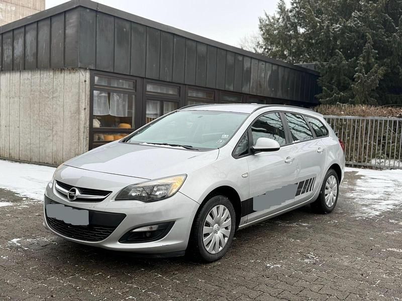 Silber Gebraucht 2014 Opel Astra Kombi | 2.400 € (Superpreis) - Bild 1/4