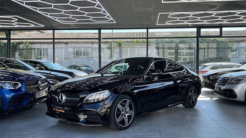Gebraucht Mercedes C200 AMG line 184 PS (135 kW) 2020 Schwarz Coupé
