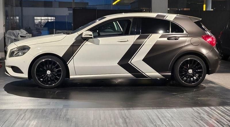 Weiß Gebraucht 2014 Mercedes A180 Urban Limousine | 10.800 € (Guter Preis) - Bild 1/4