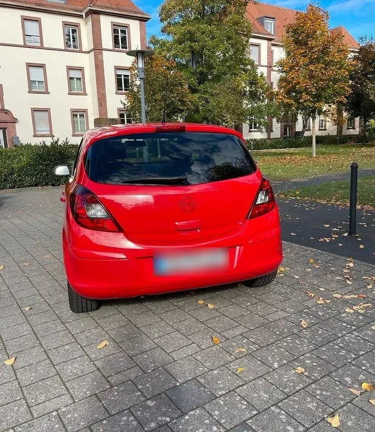 Gebraucht Opel Corsa 86 PS (63 kW) 2011 Rot Kleinwagen