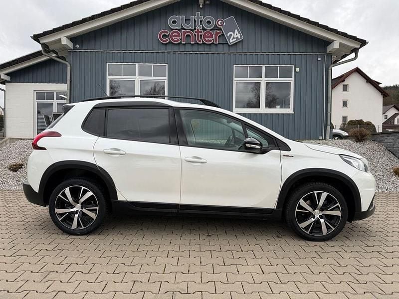 Gebraucht Peugeot 2008 GT-line 120 PS (88 kW) 2019 Weiß SUV