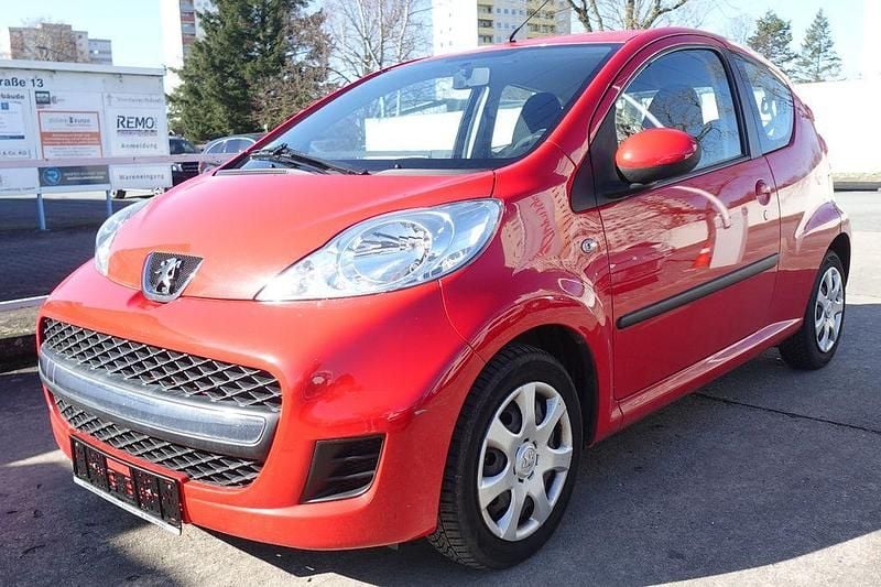 Gebraucht Peugeot 107 Filou 68 PS (50 kW) 2012 Rot Kleinwagen
