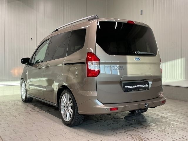 Gebraucht Ford Tourneo Courier Titanium 101 PS (74 kW) 2022 Silber Van / Kleinbus