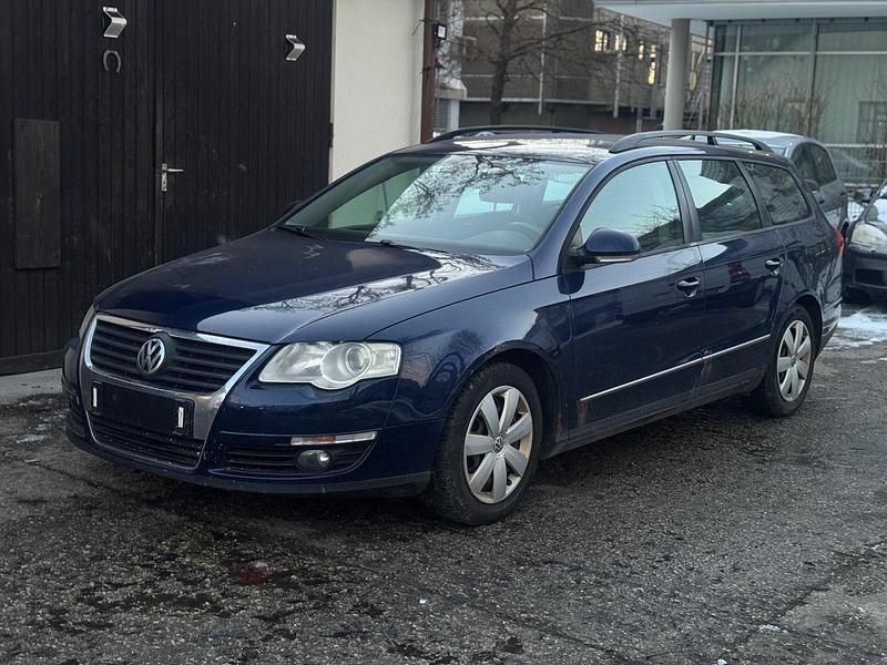 Blau Gebraucht 2008 VW Passat Kombi | 1.200 € (Superpreis) - Bild 1/4