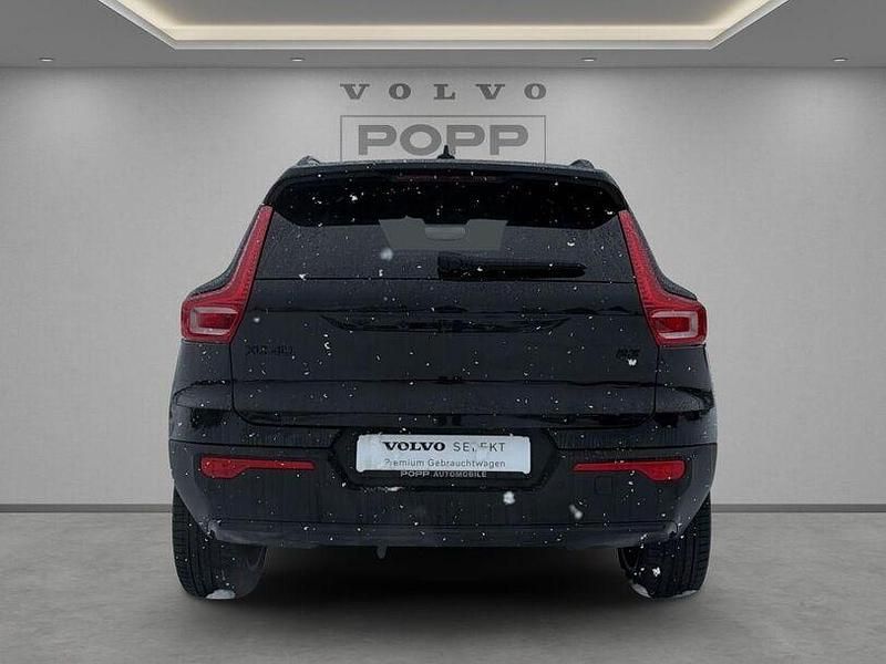 Gebraucht Volvo XC40 Plus 163 PS (119 kW) 2025 Onyx black / metallic SUV