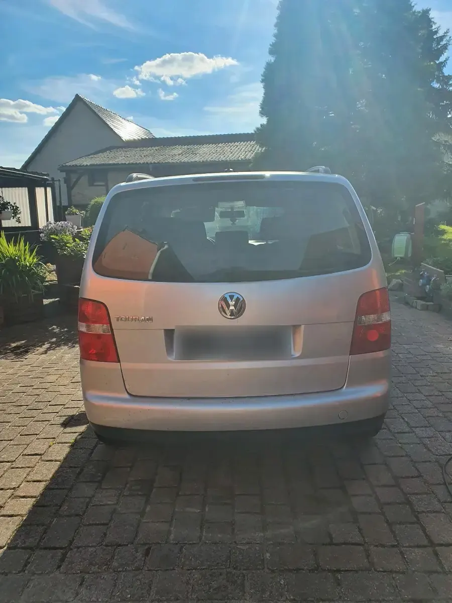 Gebraucht VW Touran 105 PS (77 kW) 2005 Silber Van / Kleinbus