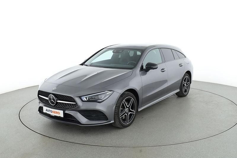 Grau Gebraucht 2022 Mercedes CLA250 Shooting Brake AMG line Kombi | 29.410 € (Fairer Preis) - Bild 1/3