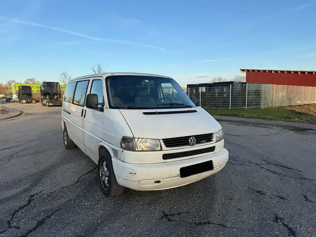Second-hand VW Caravelle 126 CP (92 kW) 1997 Alb Van