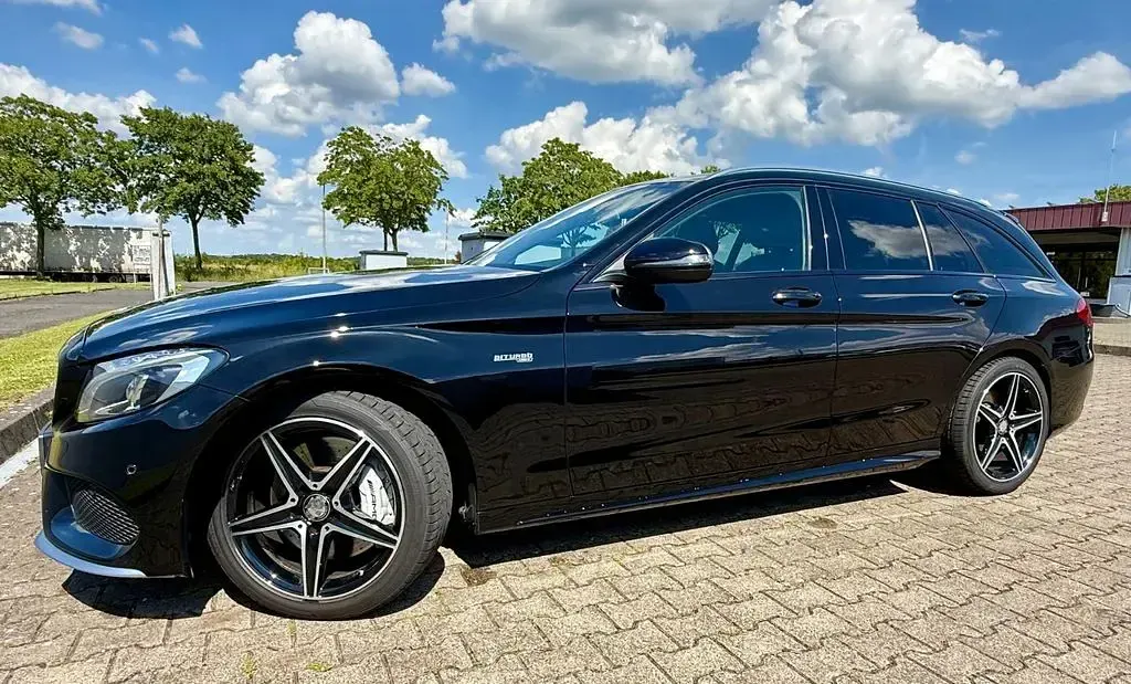 Gebraucht Mercedes C43 AMG AMG 367 PS (269 kW) 2017 Schwarz Limousine