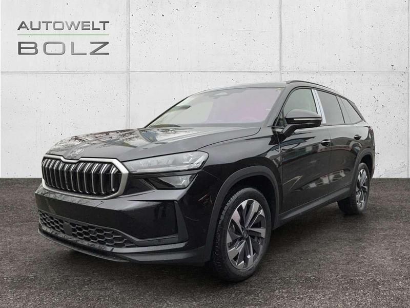 Schwarz Neu 2025 Skoda Kodiaq Selection SUV | 49.490 € (Teuer) - Bild 1/4
